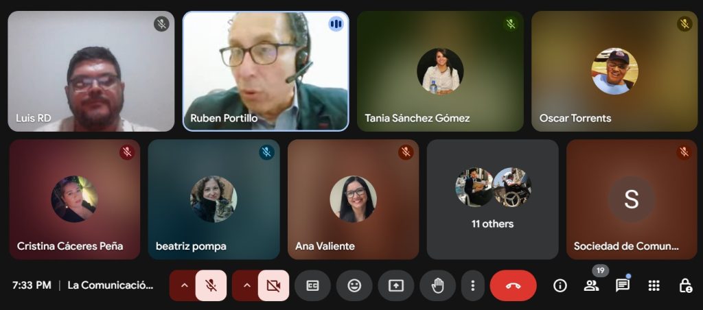 La comunicación patas para arriba: desafíos y oportunidades de la IA para los profesionales de la comunicación